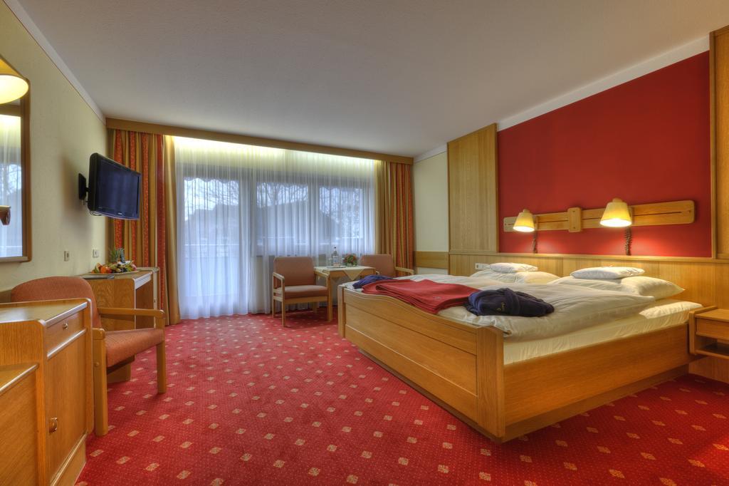 באד פיסינג Thermalhotel Gass חדר תמונה